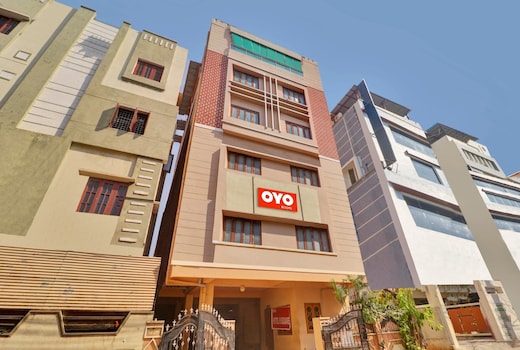 Hotel O R Square