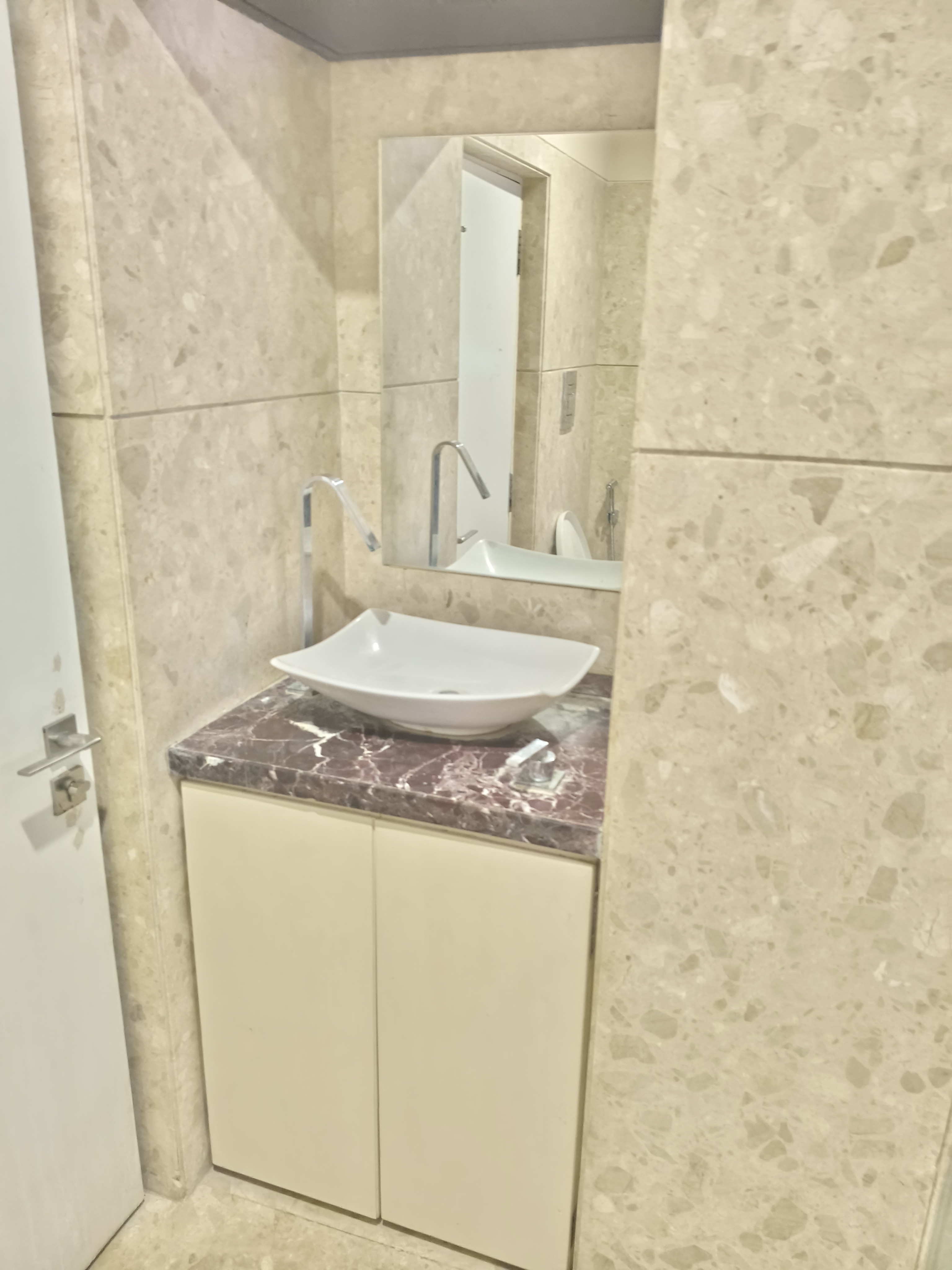Vilva Town House - Tap to explore photos