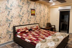 Hotel Sunrise, Phagwara