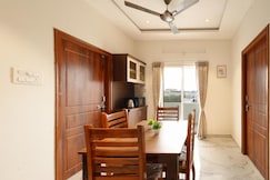 SKAYLA LUXURIO APARTMENT SERVICE, Bhuvanagri