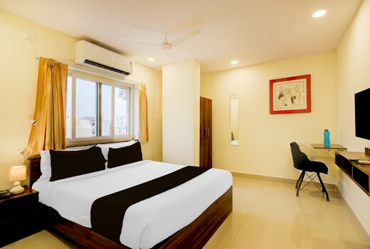 Super Townhouse De Alphabet Hotel - Gandimaissamma