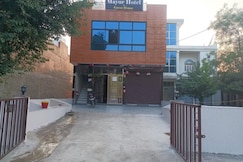 Mayur Hotel & Guest House, Morena
