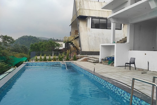 Infinity Pool Villa 2BH