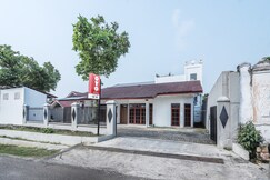 Hotel O Bungo Guest House, Pesisir Selatan