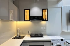 Thehrav Malkin Loft with Jacuzzi M3M Corner walk, Gurgaon