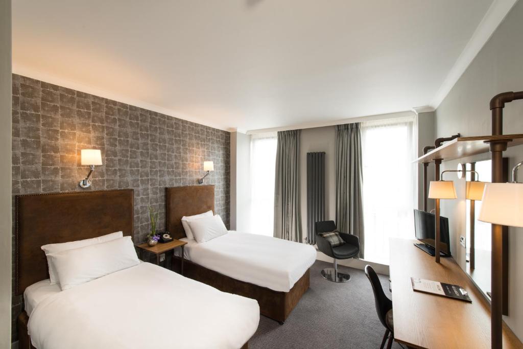 Go Glasgow Urban Hotel by Compass Hospitality - Tap to explore photos