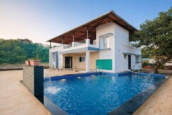 Nature View Villa with Pvt Pool with Turf, Pawana, Lonavala