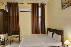 Cozy Private Room in the Heart of Kashi, Varanasi