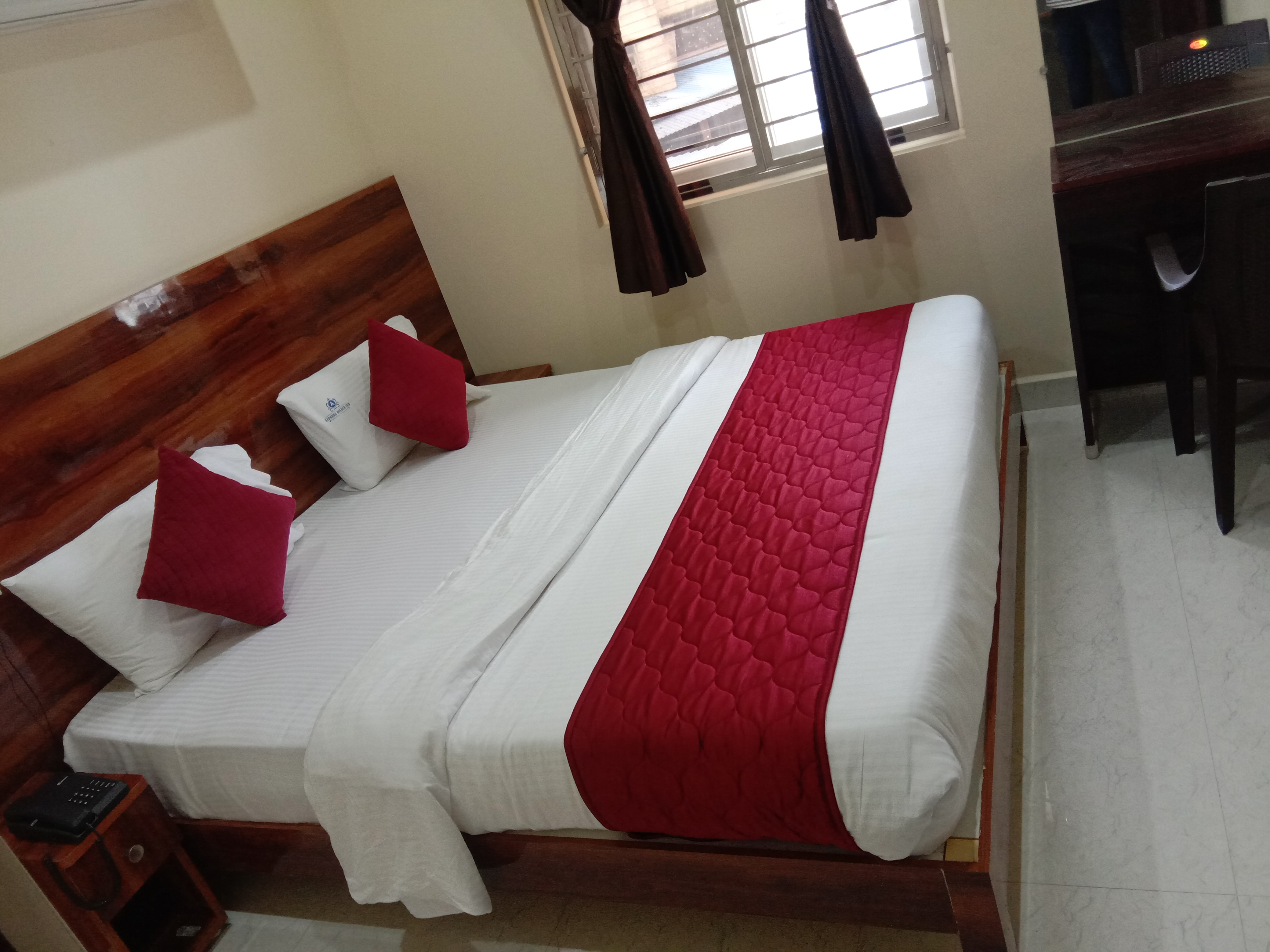 APPANNA GOLDEN INN - Tap to explore photos