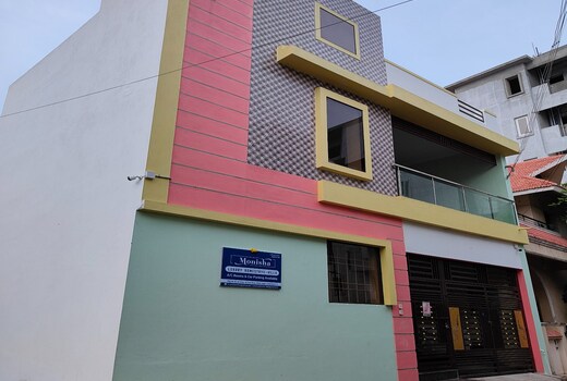 Monisha Luxury Homestays