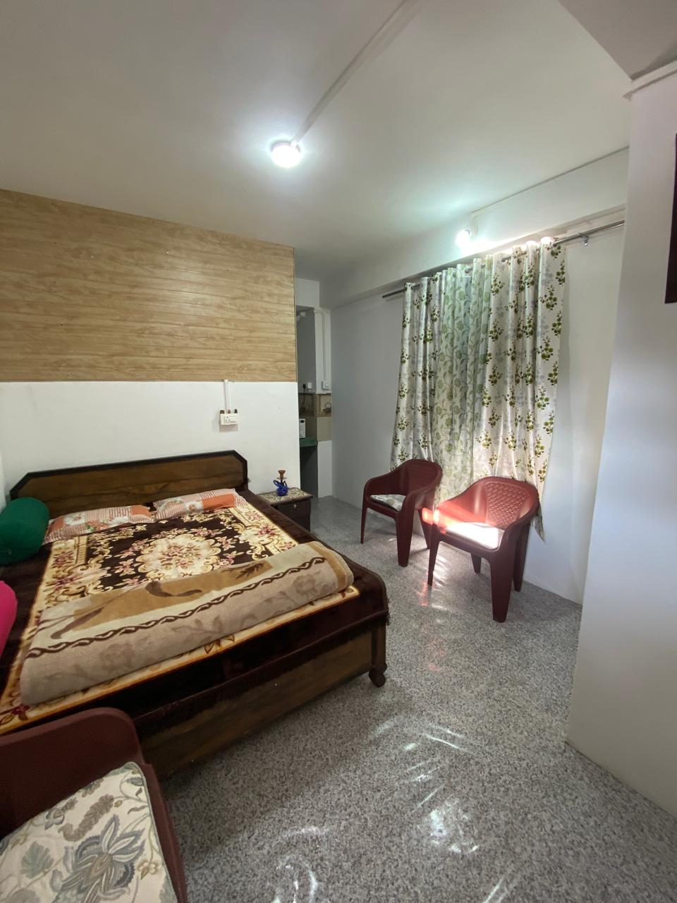 Shrubbery Homestay and Guesthouse - Tap to explore photos