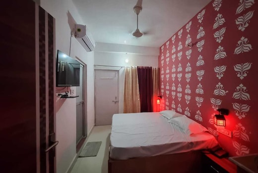 Super Hotel O Surya Inn