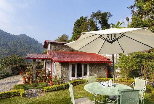 V are Family | Lenny's Den 3 BHK Villa