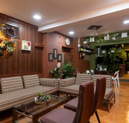 Comet Living Room