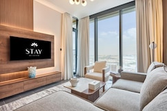 Luxury 1BR Holiday Home CB 2001 Near Burj Khalifa, Dubai