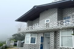 Sylvara Villas Two Bedroom Villa Near Kainchi Dham, Bhimtal