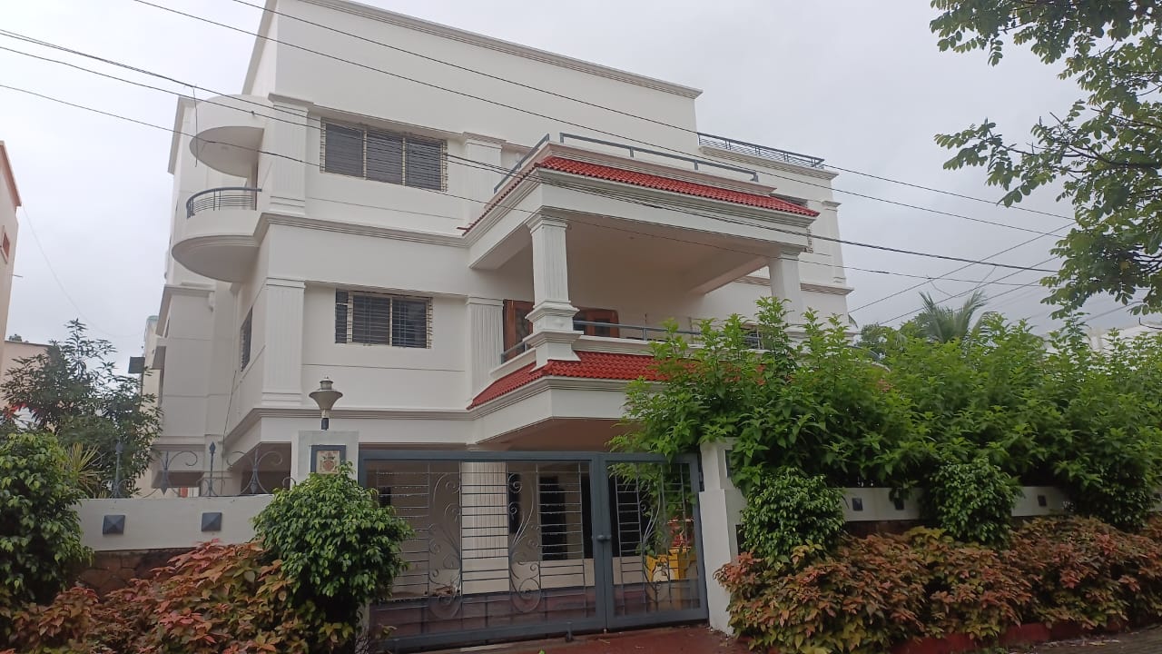 7 BHK Banglow 1