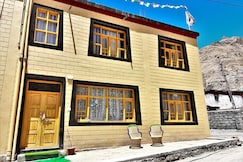 Green Tara Mud House by StayApart, Leh