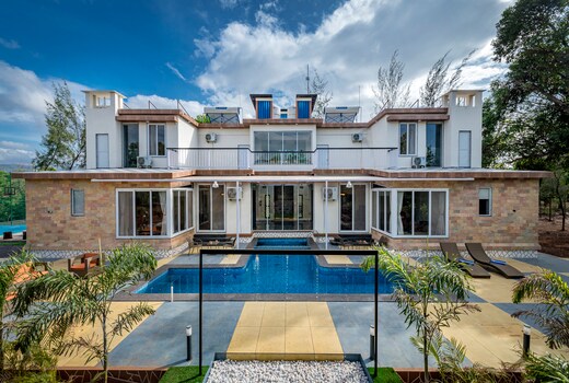 SaffronStays Casa De Familia