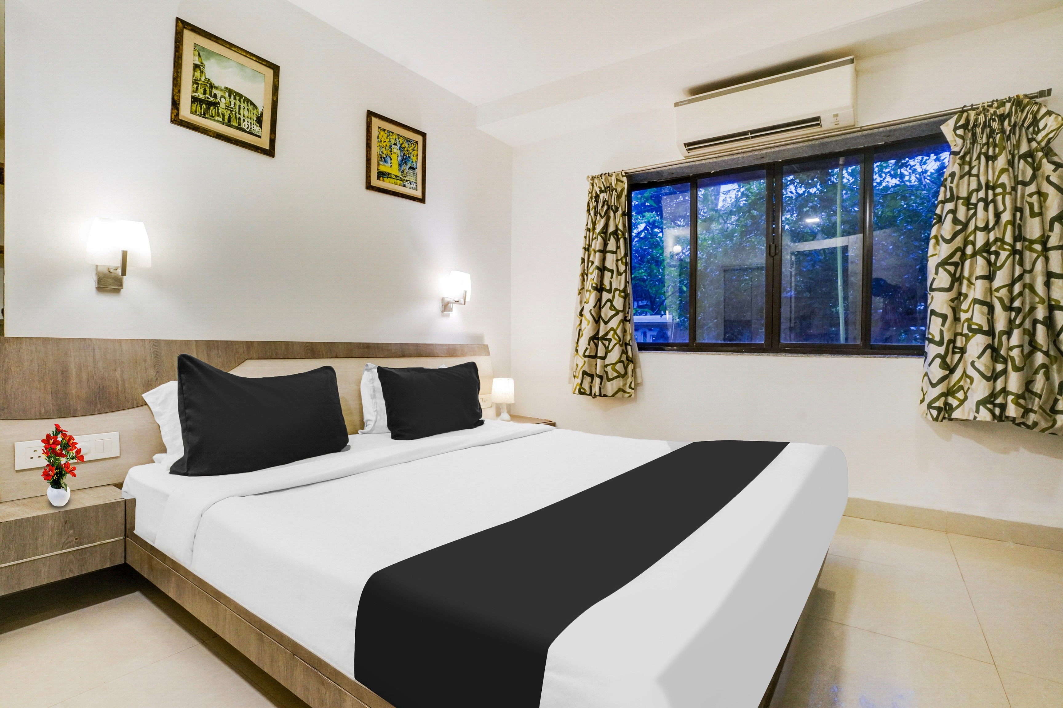Super Townhouse Calangute - Baga Circle Formerly Park Avenue - Tap to explore photos