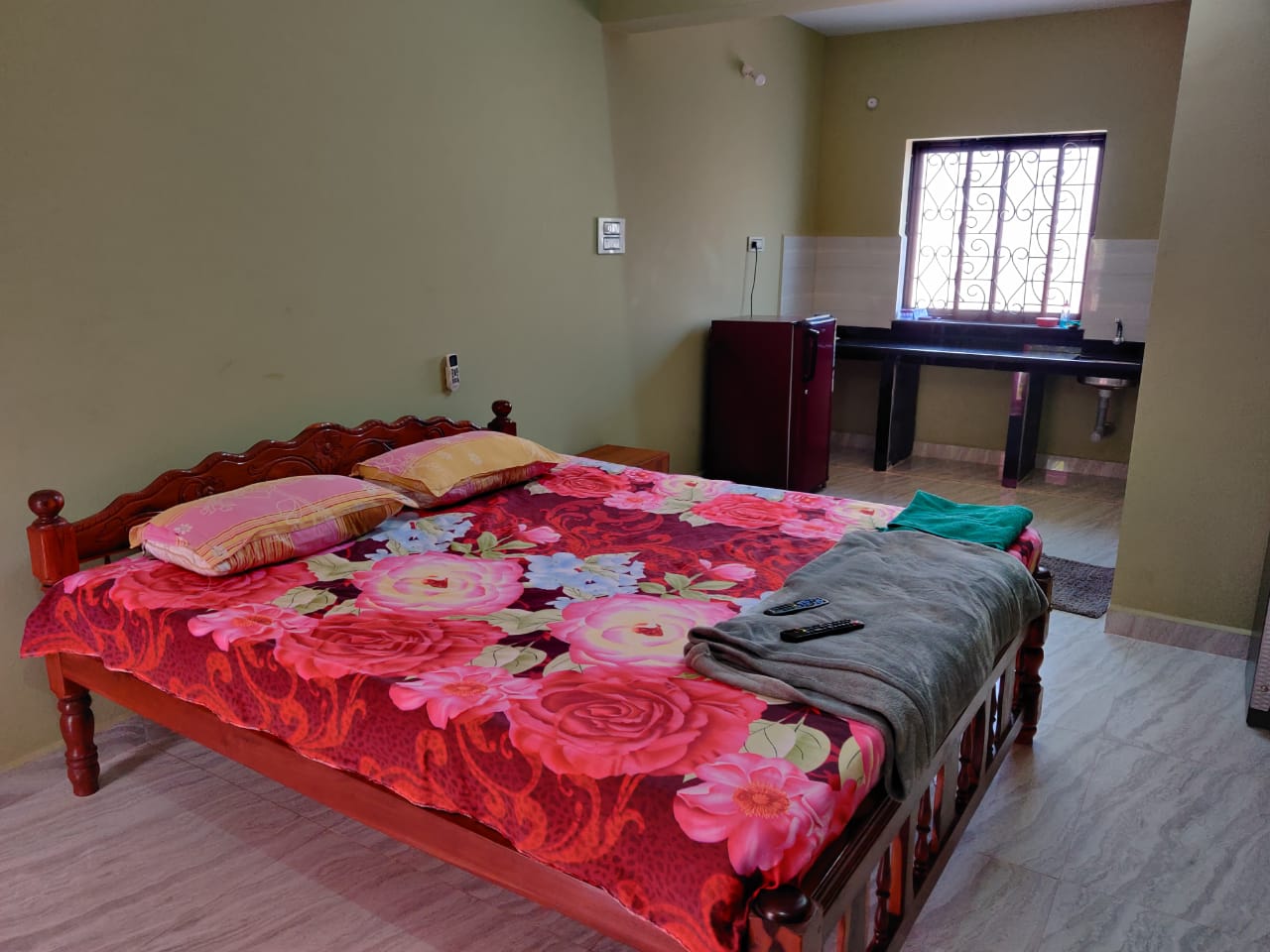 Stiff Waves Homestay - Tap to explore photos