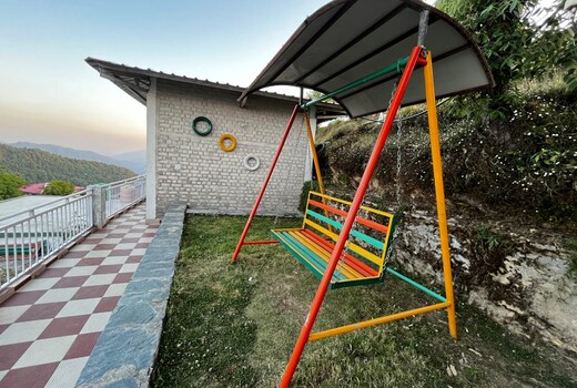 Pahadi Ghar| Mountain-view Rooms