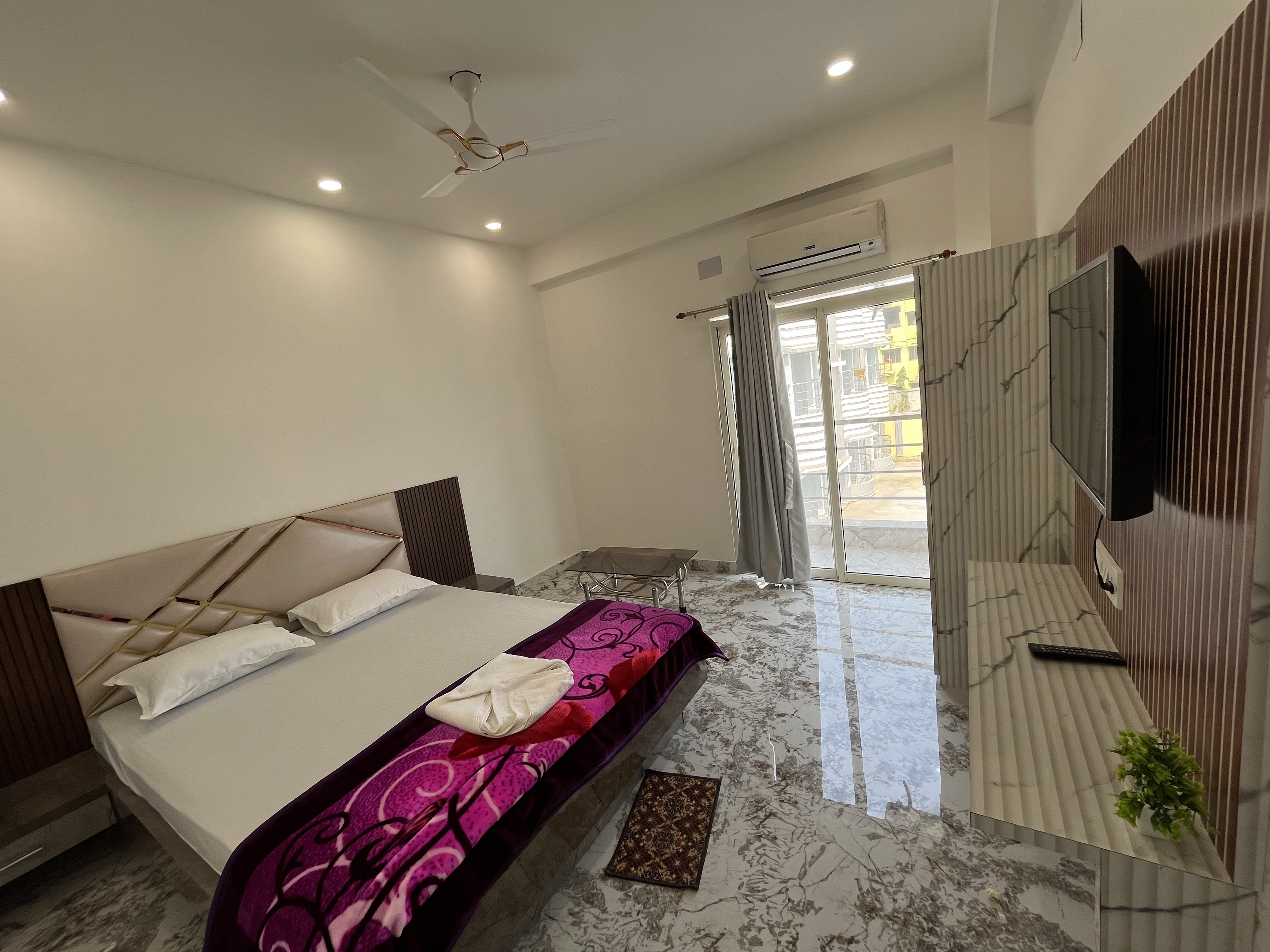 Hotel Royal Beach Exotica - Tap to explore photos