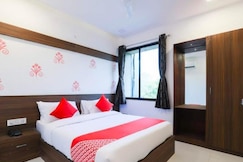 Hotel Midway Sky, Himmatnagar