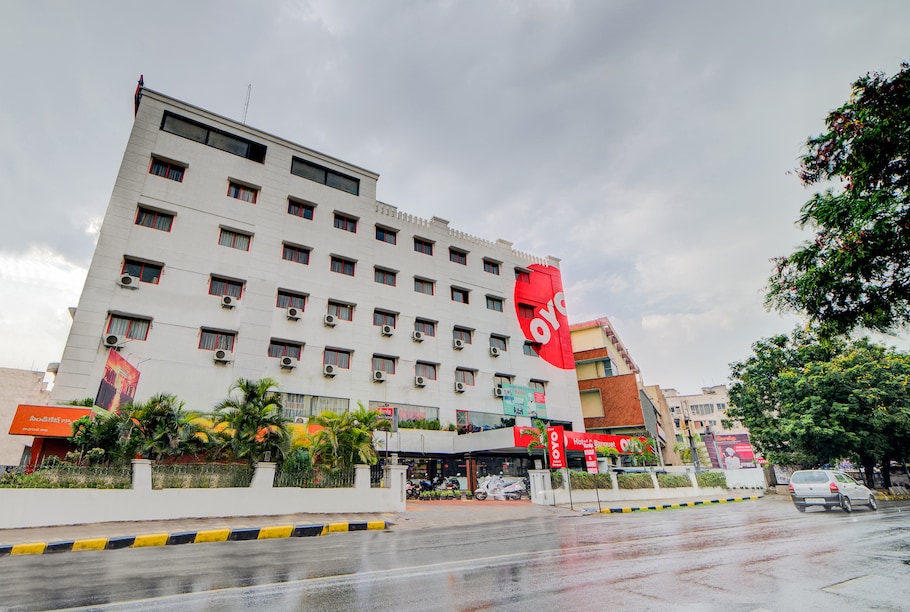 OYO Flagship 469 Kachiguda Railway Station Hyderabad Hotel Price