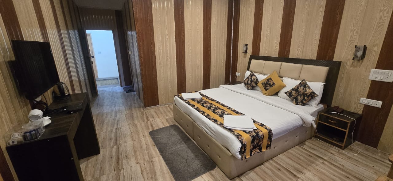 Hotel Bhaderwah Heights - Tap to explore photos