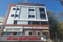 HOTEL HIGHLAND, Unjha