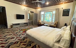 Luxury Deluxe Room