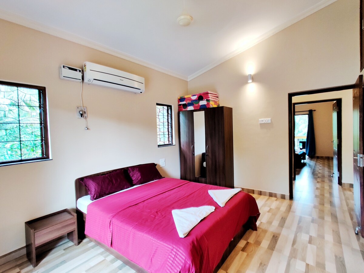 02 Da Silva by Nirvana Abode- Cozy 2BHK Villa - Tap to explore photos