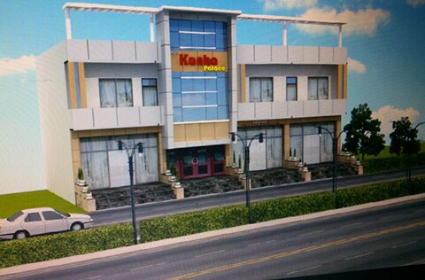 Hotel Kanha Palace