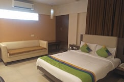 Hotel Basera, Pune