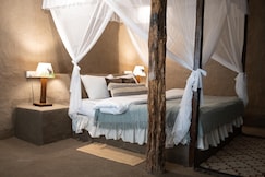 Camp Jhinna by Shikra, Panna
