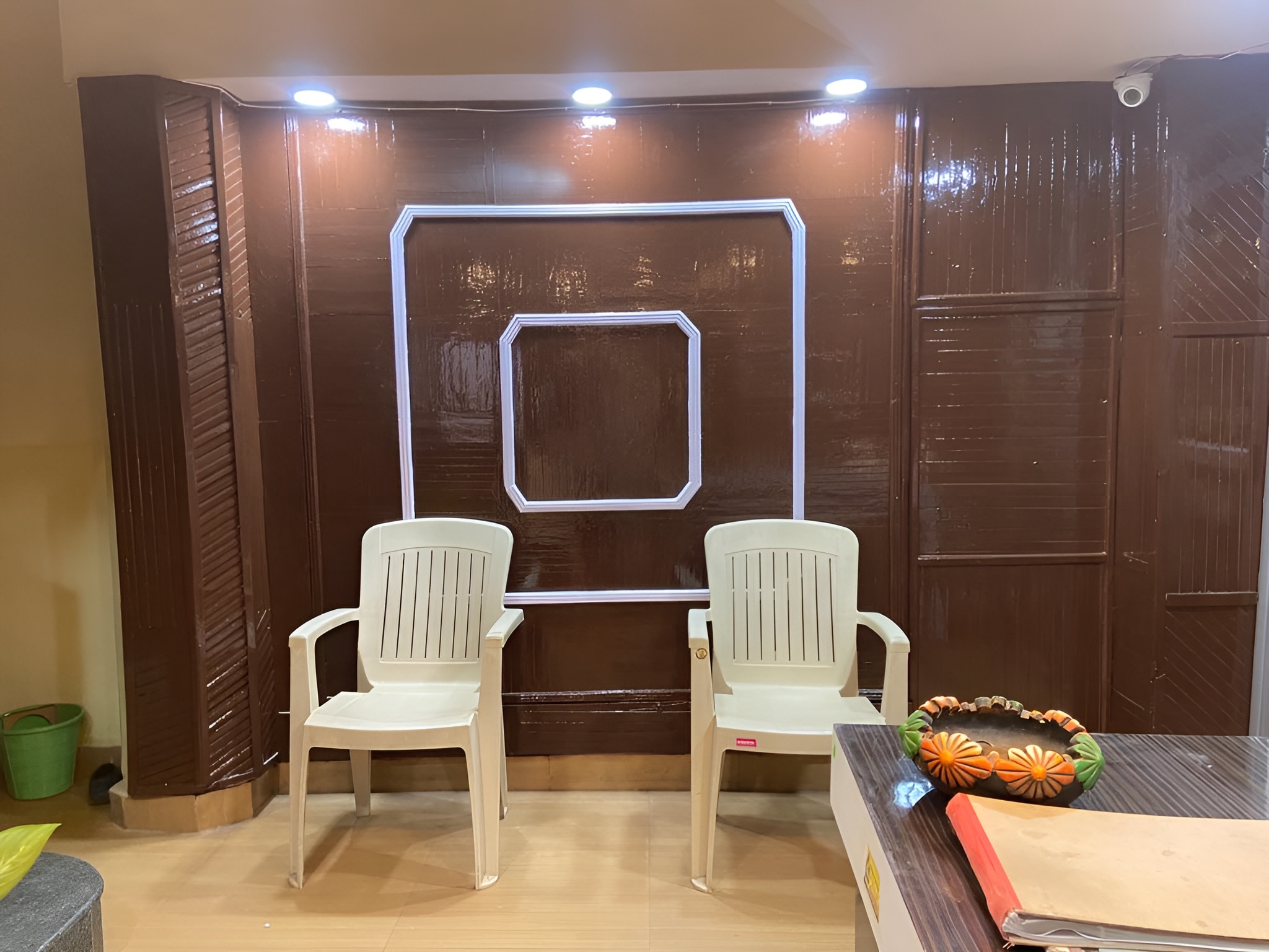 Gulmohar Deluxe Hotel - Tap to explore photos