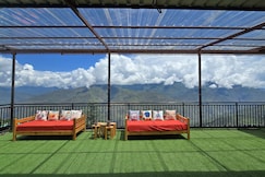 The Halt Narkanda - Rooms and Rooftop Cafe, Narkanda