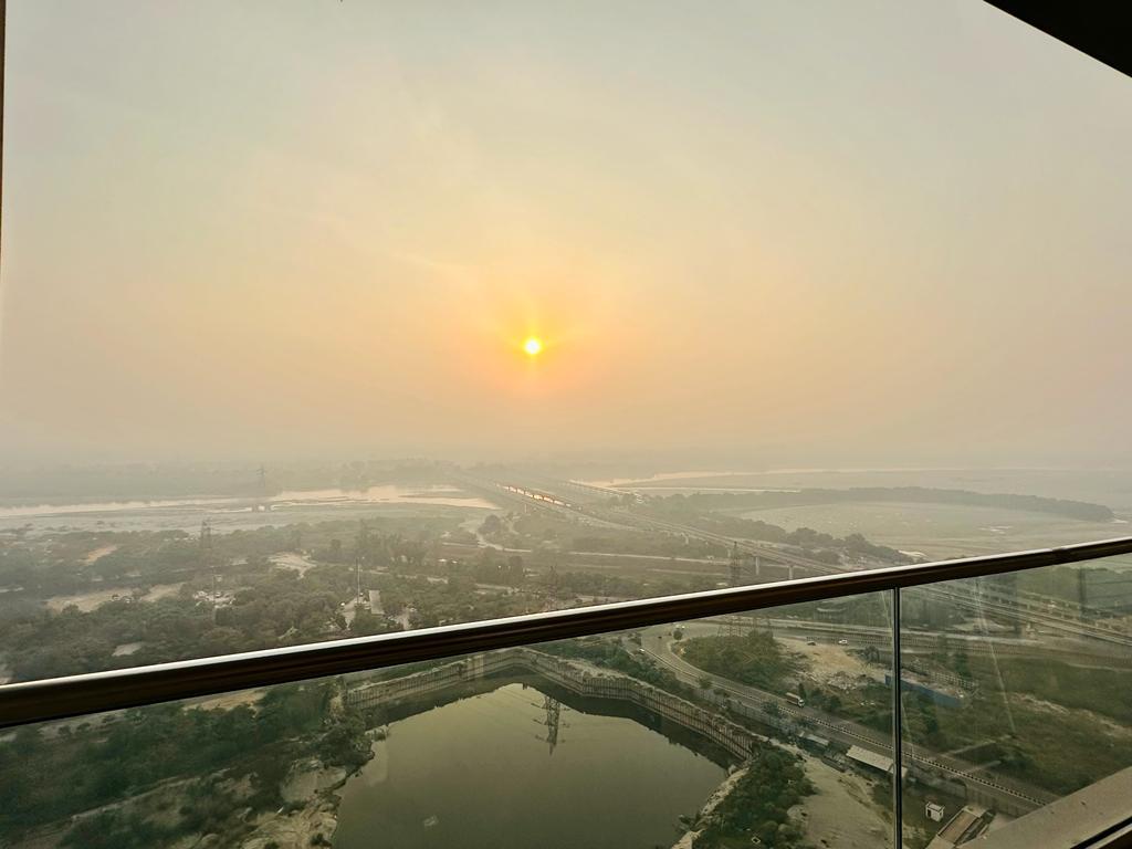River View mesmerising 2BHK paradise flat - Tap to explore photos