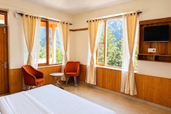 The Auraya Tirthan   A Comfortable Mountain Stay, Gushaini