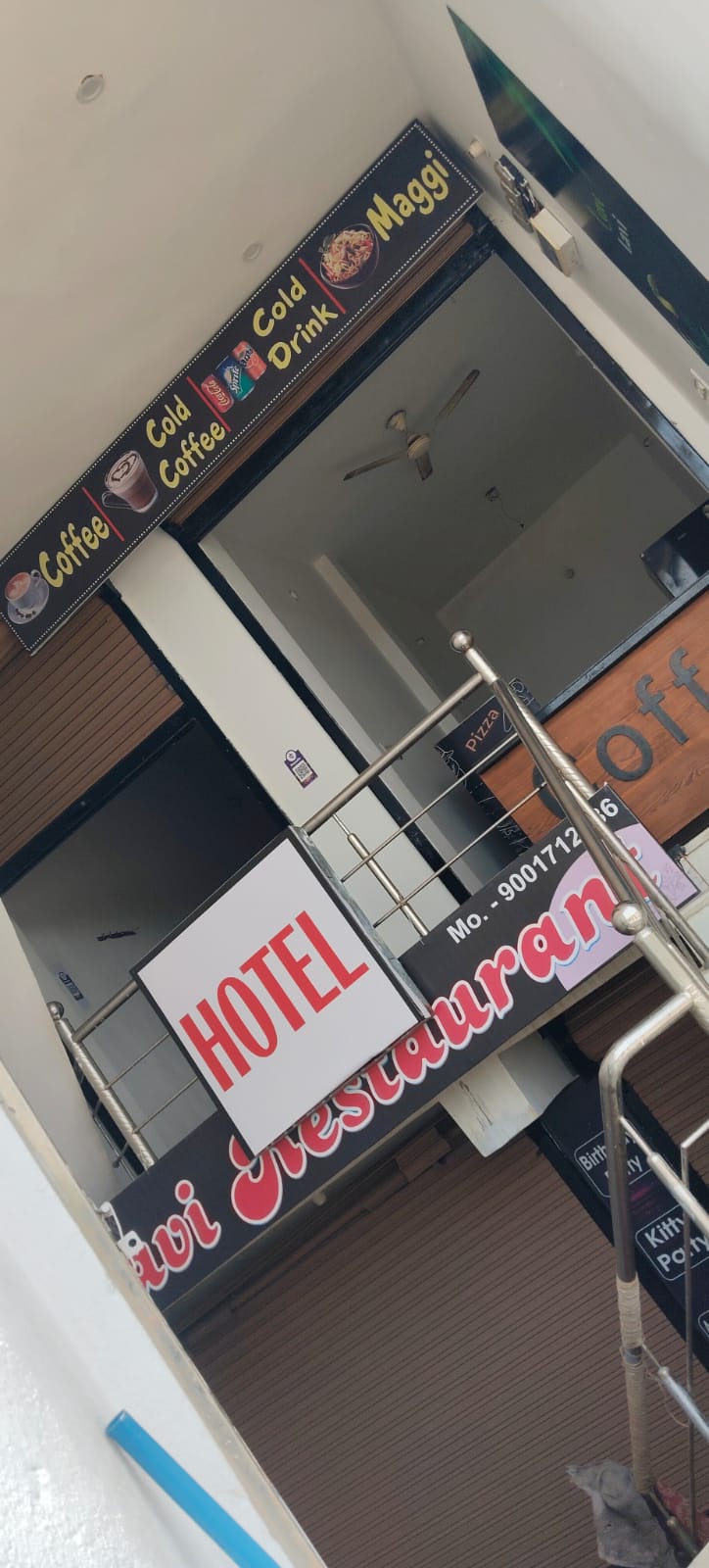 Lavi Hotel & Restaurant - Tap to explore photos