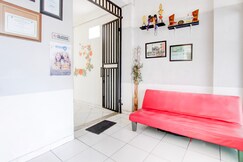 Hotel O near Plaza Ambarrukmo Yogyakarta formerly Wisma Arya 2, Sleman