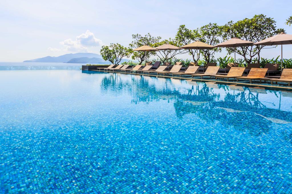 Sheraton Nha Trang - Tap to explore photos