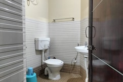 Anaya Guest House & Restaurant, Etah