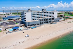 DoubleTree by Hilton Corpus Christi Beachfront, Bee