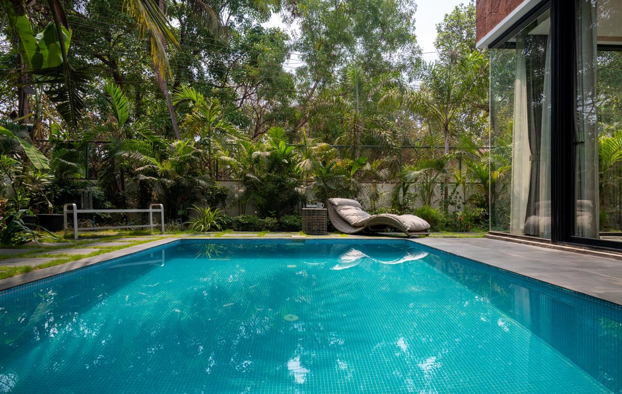 Saxofon Villa- Your Cool Pool Library & Genset - Tap to explore photos