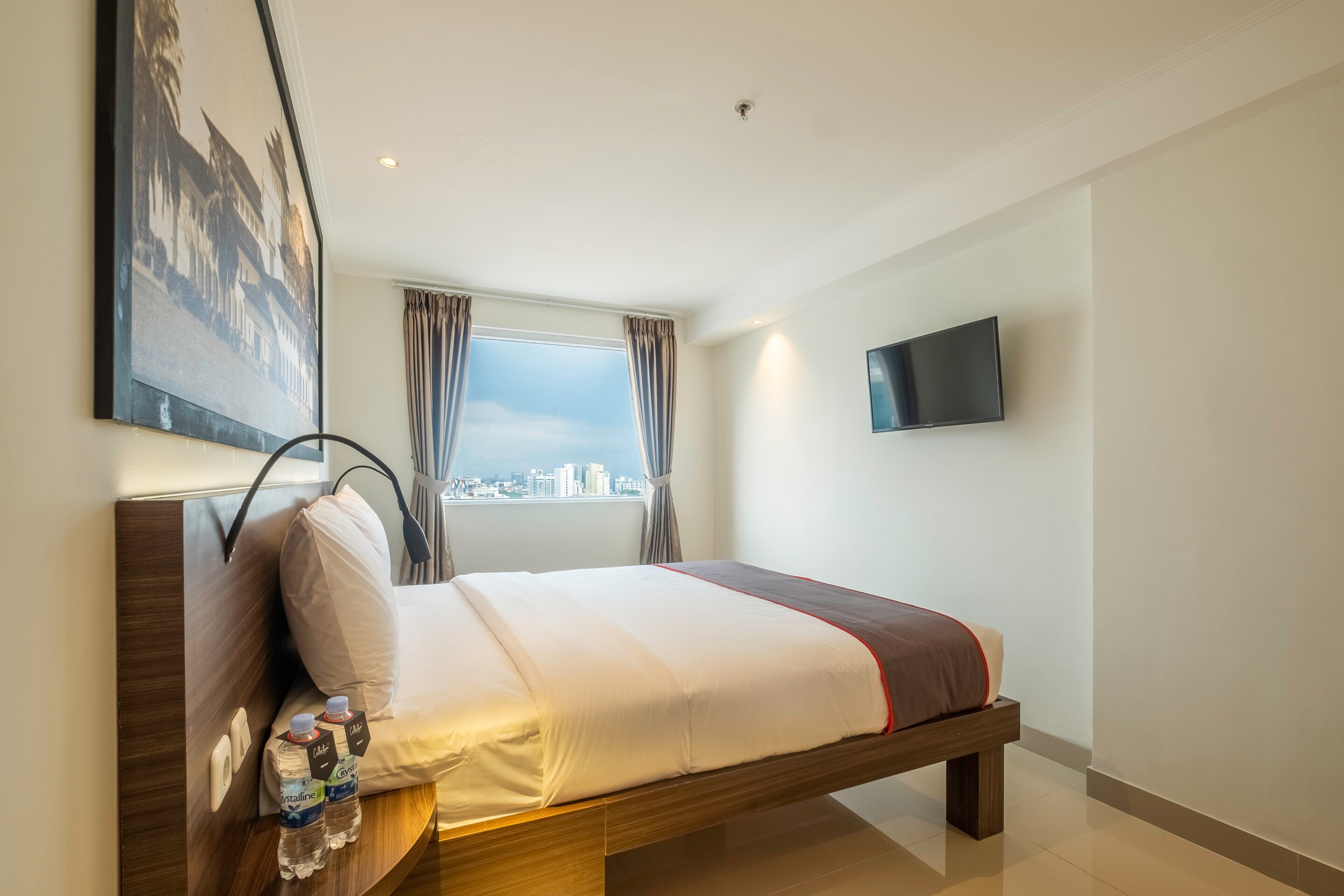Townhouse Oak Pasar Baru Heritage - Tap to explore photos