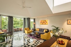 Spacious 2BHK Apartment with Rooftop Pool near Candolim | Hireavilla, Goa