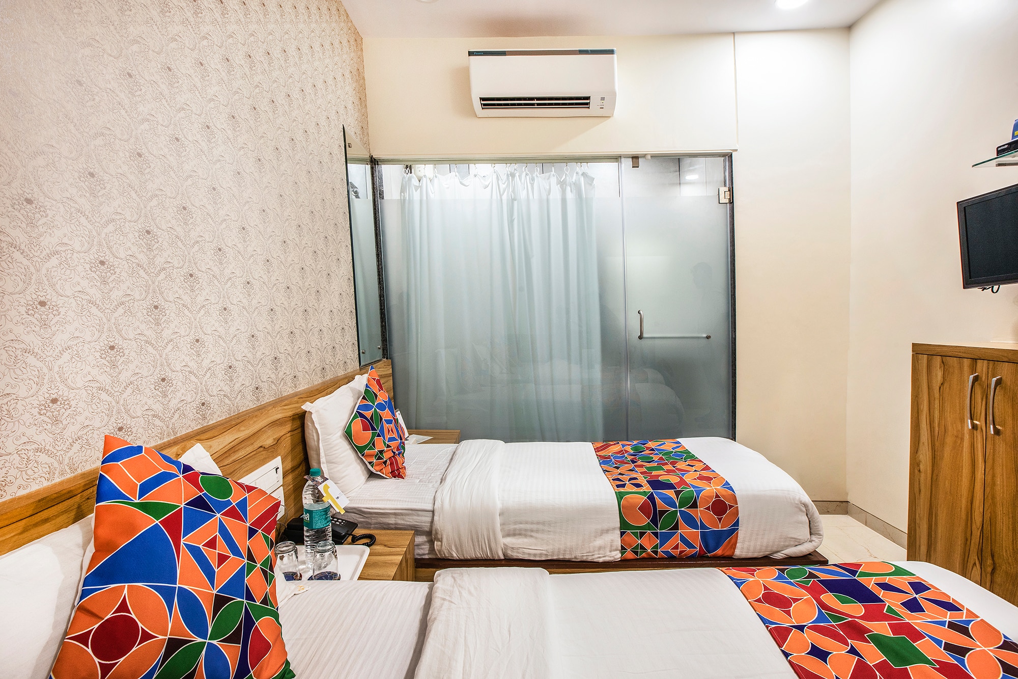 FabHotel Marol Metro 4