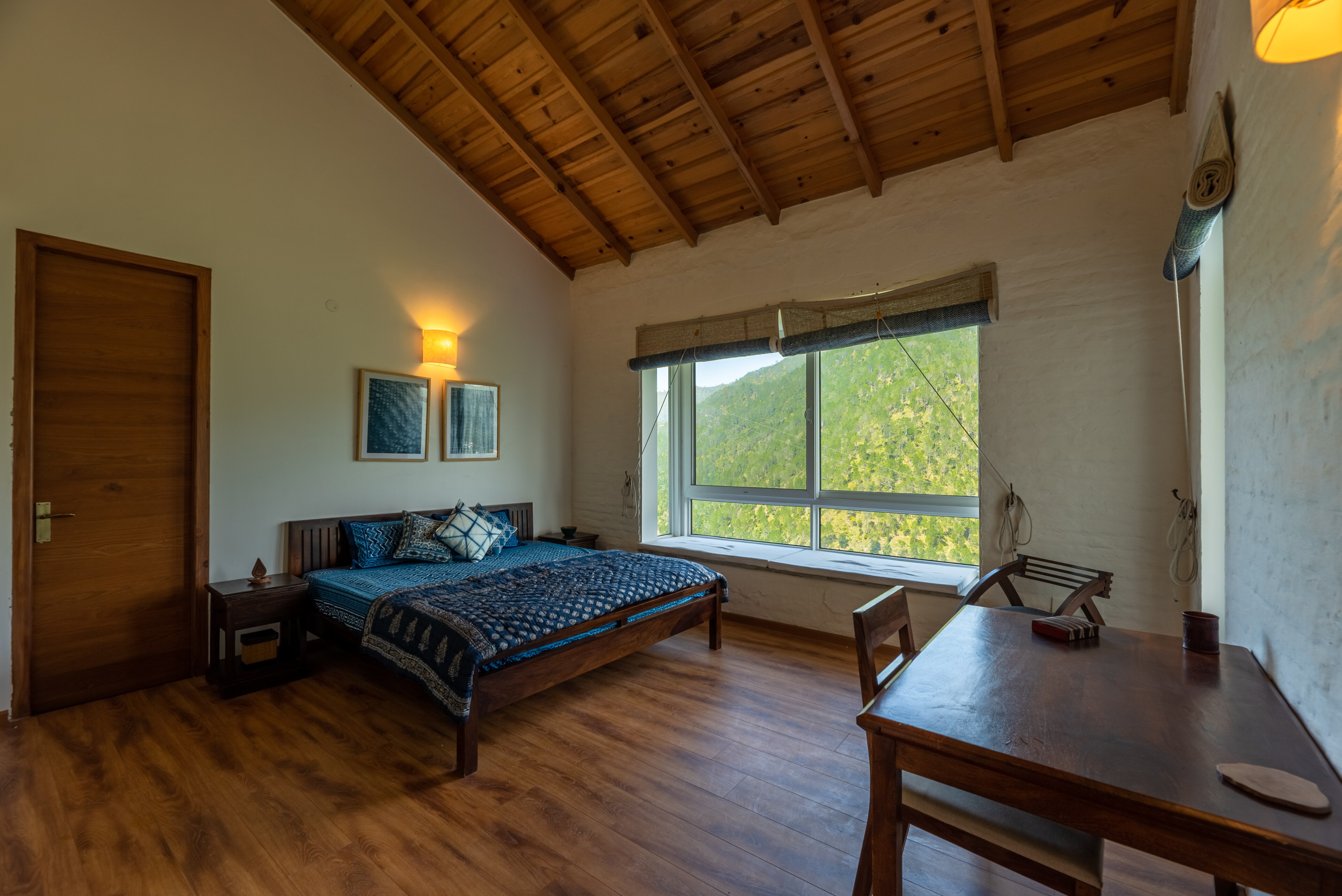 1br w fast wifi - Almost Haven by Roamhome - Tap to explore photos